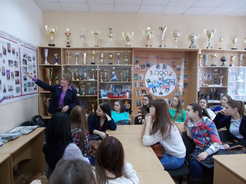 Экскурсия студентов факультета УНК